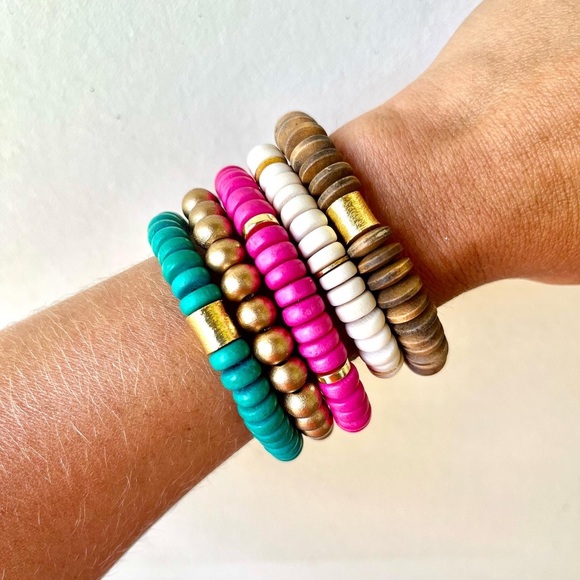 Take me to the beach 🏖 Handmade natural wood bracelets - Picture 2 of 3